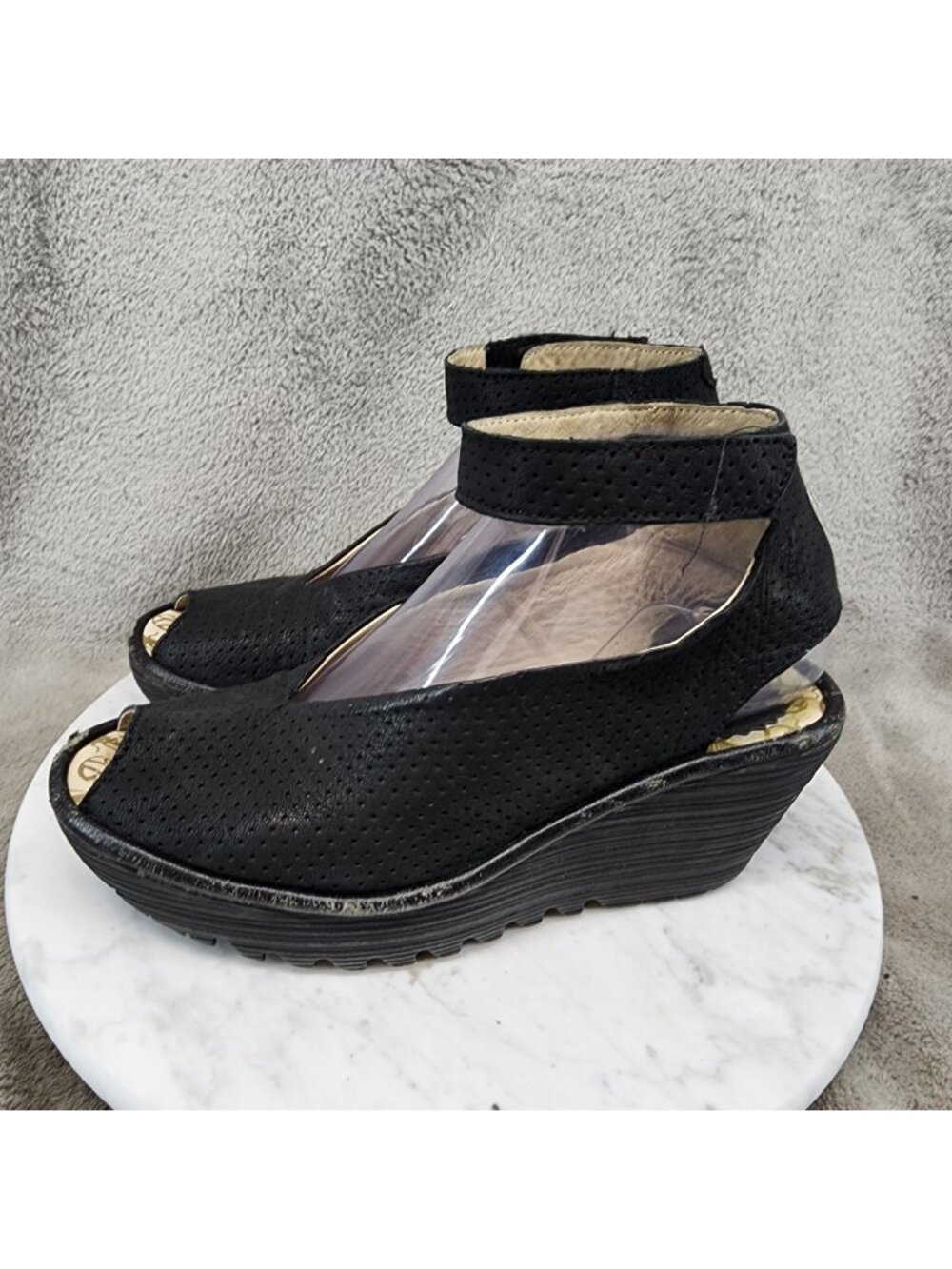 Fly London Shoes Womens Size EU 37 US 6.5 Black Peep Toe Wedge Sandals *Read*